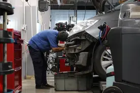 怪兽修车：翻新一辆12年本田艾力绅，见证“老破车”满血复活过程图片