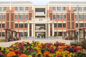 泰达实验学校同美教育画出彩虹，七彩课程让童年更美好！图片