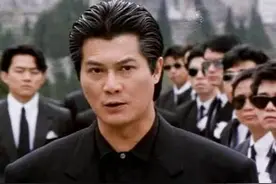 2002年罗文去世，葬礼上邓光荣怒斥刘銮雄，为何9年后横死家中？图片