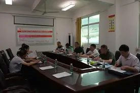 延平：区长叶文平带领区工信局、延平生态环境局等部门负责人现场办公 协调解决企业发展中遇到的困难问题图片