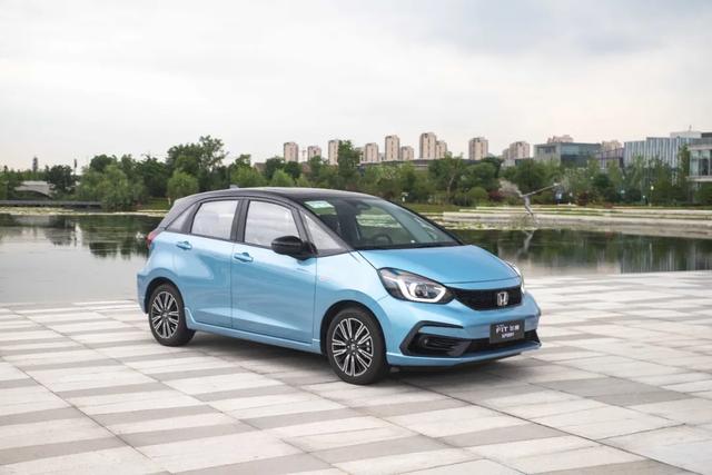 底盘/隔音/配置全面升级，自动挡8.18万起，全新一代飞度又要火了