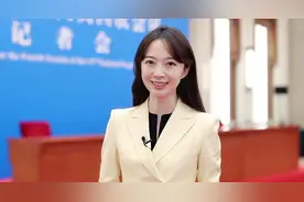 张扬：新华社最美女记者，曾自称温婉辣妈，才貌双全的人生赢家图片