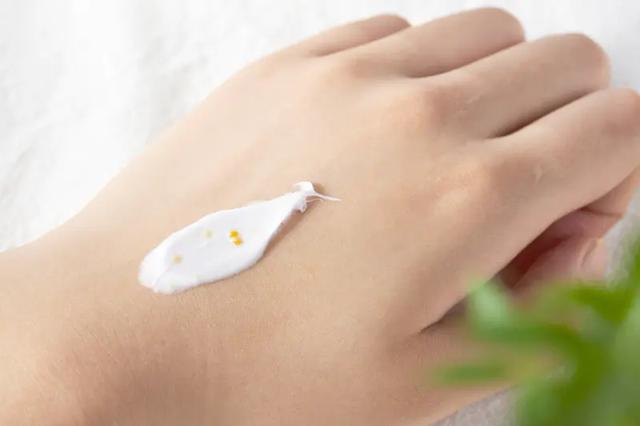 身体乳可以擦牛皮鞋吗 身体乳可以擦牛皮鞋吗