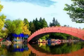 2020想去中国信阳旅游的景点：浉河公园，南湾湖，南湾湖，灵山图片