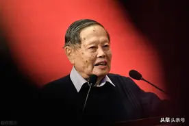 今日是杨振宁百岁生日，你对他印象如何？图片