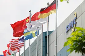 中芯国际开盘暴涨245%！市值超6000亿，揭秘300倍牛股资本膨胀史图片