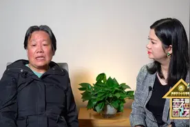 她29岁痛失丈夫，与母亲相依为命30年，如今与家人矛盾重重，无家可归图片