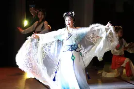 81岁舞蹈家陈爱莲今晨逝世，艺路耕耘屡为人先图片
