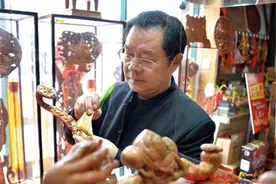 “泰山桃木王”：桃木传神韵 匠心缔佳作图片