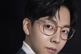 胡夏上《歌手•当打之年》了，这是《超级星光大道》开同学会吗？图片