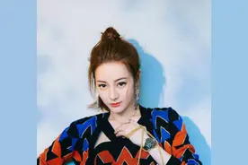 扎马尾别犯这4个错误，不然会变得很像村花，颜值再高也白搭图片