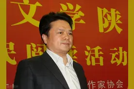 《装台》电视剧中没有演绎的背后故事，小人物的挣扎与福报图片