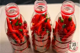 保存小米椒，别直接放冰箱了，教你简单方法，放一个月都新鲜图片