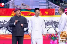 喜剧人复活赛：烧饼一撒娇黑幕都酥软 白鸽一内涵满屏是黑线图片