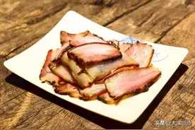 腊肉直接蒸，难怪又硬又咸！多做这1步，腊肉软嫩鲜香，腊香浓郁图片