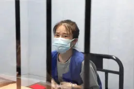 上海一奶茶店女老板为凑房租开色情直播，还因"尺度"不够被投诉？结果悲剧了图片