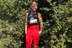 陈冠希近照曝光，被网友嘲讽似“阿伯”，自言秦舒培是自己的女王图片