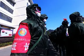 抗疫“满月”记|“逆行”姐弟致敬蓝天上的微笑图片