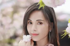 中年女星太瘦其实不好看！李若彤干瘪凹陷，郑秀文面黄肌瘦皮包骨图片