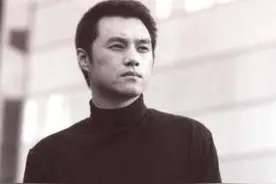 河南演员万弘杰，与徐峥演对手戏为人熟知，进军导演界乐做女儿奴图片