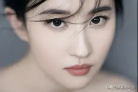 组图：人间真实公主 刘亦菲仙女裙写真大片图片
