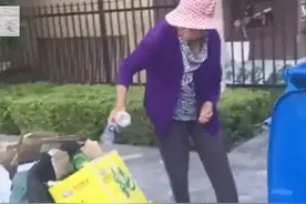 老母亲在小区捡废品，儿子开玛莎拉蒂来接，后备箱塞得满满当当……图片