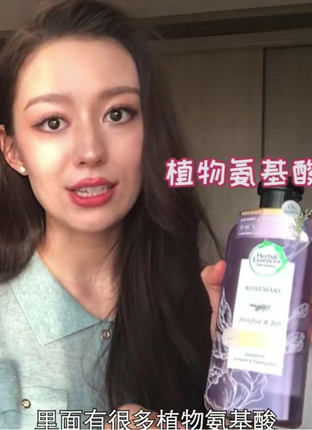 鎴戝浗鈥滈粯榛樻棤闂烩€濈殑娲楀彂姘达紝骞充环鍙堝ソ鐢紝缃戝弸锛氱敤瀹屽ご鍙戞洿濂戒簡