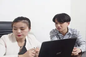 妻子连生两个女儿，老公不高兴要离婚，三年后求着老婆复婚被拒绝视频封面