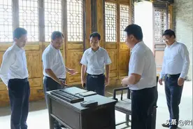 竹溪县：陈东灵来我县走访慰问老党员图片