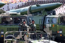 百年瞬间丨纪念中国人民抗日战争暨世界反法西斯战争胜利70周年大会在北京天安门广场举行图片