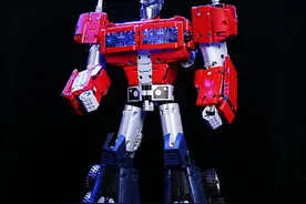 小米积木机器人和孩之宝变形金刚联名，推出一款拼装擎天柱图片