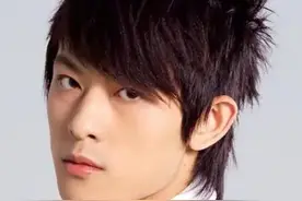 想翻红？倒数第一却挤走了欧阳靖的敖犬，曾经也是别人的偶像啊图片