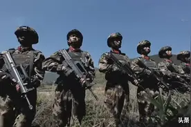 国内单兵已不用三三制？班组作战或五二制，使用95式5.8×42重头弹图片