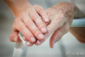 临终关怀：不是安乐死，却能让病人带着尊严离开！具体如何做的？图片