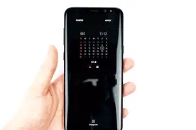 vivo手机锁屏照样玩微信，真是太强大了，苹果手机都没有这个功能视频封面