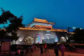 “城摞城”的开封城墙，已有2300年历史，专家发现下面还埋着5座图片