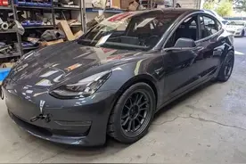 发挥极限性能，特斯拉Model 3赛车化改装图片