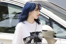 程潇成新“带货女王”？脚踩AJ走路带风，女生看了都心动图片