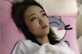 小说：绝美而熟悉的脸图片