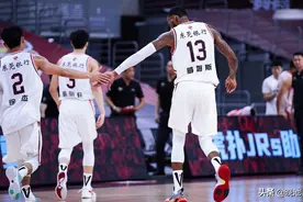 易建联轮休，任骏飞35分11篮板9抢断，CBA广东男篮132-79狂胜天津图片