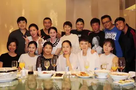 没想到同学聚个会，拆散了一对又一对……图片