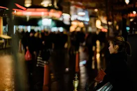 三四线城市现状：房子卖不动，房价却不跌，这是为什么？图片