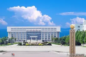 张雪峰讲高考报志愿:分低也能上本科?3个专业方向强推这18所院校图片
