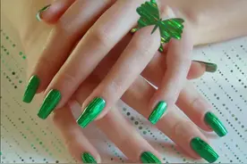 居家天天拍之二（指甲上的美）图片