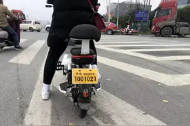 家有老人年纪大不识字考不了电动车驾驶证怎么办？别急，看过来图片