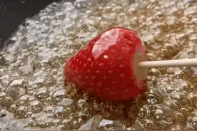 万物皆可糖葫芦！TikTok上的冰糖葫芦观看量近7亿图片