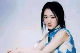内地歌坛第一玉女，遍地整容脸下，杨钰莹的天然美就像是个传说图片