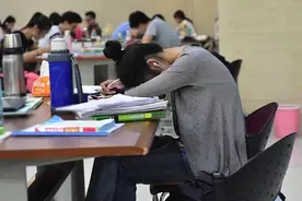 北航清退400多名学生，上大学不意味着自由，该清醒了年轻人图片