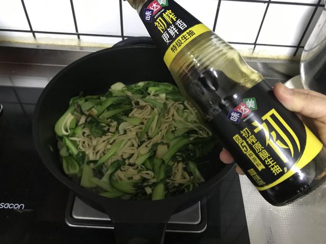 秋季这菜要多吃，富含多种氨基酸，钙含量极高，孩子常吃长高个