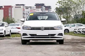 便宜又省油，好养的德系家用代步车，省心好开好停，实拍大众Polo图片